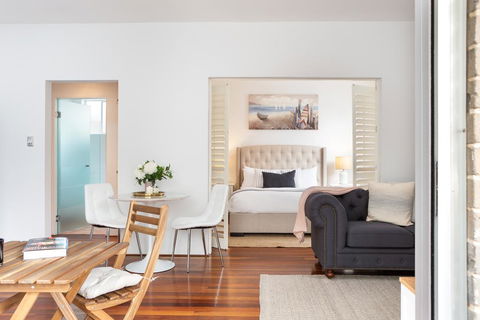 Tasteful Apartment With Balcony In Cammeray - Accommodation in Brisbane 2