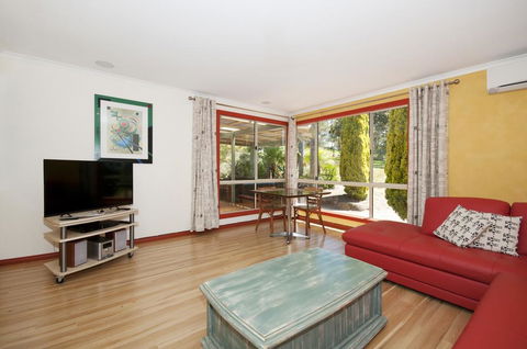 Tennessee Hill Cottage - Accommodation in Brisbane 3