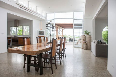 THE BEACH HAVENS - Accommodation in Brisbane 2