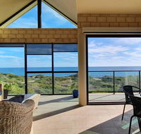 The Beach House - Port Bouvard - Accommodation in Brisbane