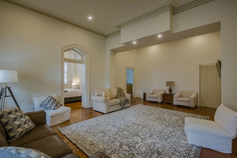 Roxburgh House Apartments - Accommodation in Brisbane 14