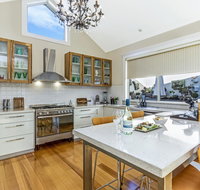 Topiary Haven - Accommodation in Brisbane