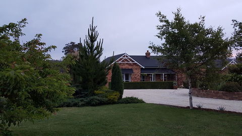 Hazelcreek Cottages - Accommodation in Brisbane 3