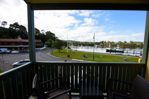 Strahan Village - Accommodation in Brisbane 21