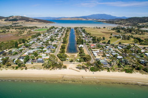 Aqua Beachfront! - Accommodation in Brisbane 18