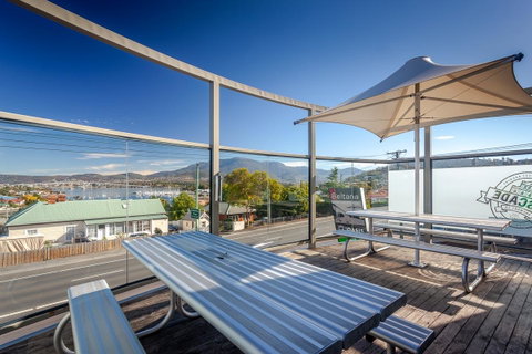 Beltana Hotel - Accommodation in Brisbane 9