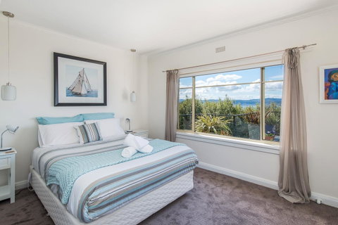 Sunrise On The Bay - Accommodation in Brisbane 14