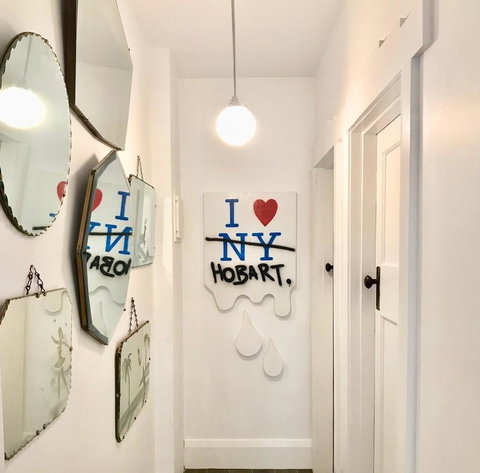 Devine Stays - Rupert #1 NOHO Art Apartment - Accommodation in Brisbane 3