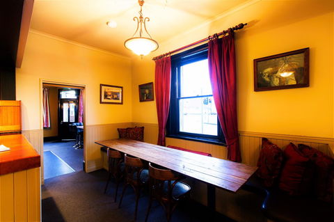 The Tasmanian Inn - Accommodation in Brisbane 38