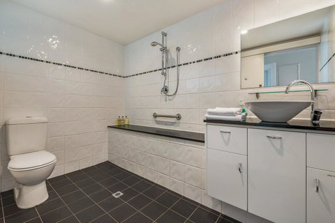 Moonrise View Apartment - Accommodation in Brisbane 3