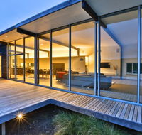 Cloudy Bay Beach House - Accommodation in Brisbane