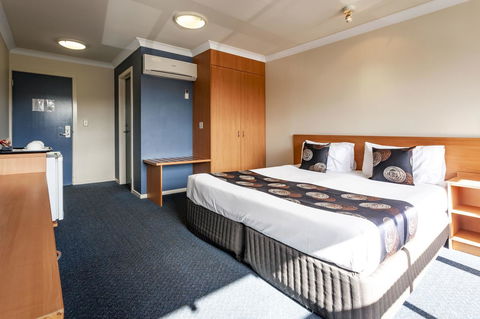 Black Buffalo - Accommodation in Brisbane 10