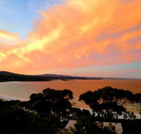 DOLPHIN LOOKOUT COTTAGE - amazing views of the Bay of Fires - Accommodation in Brisbane