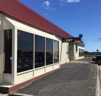 Regatta Point Tavern  Holiday Villas - Accommodation in Brisbane