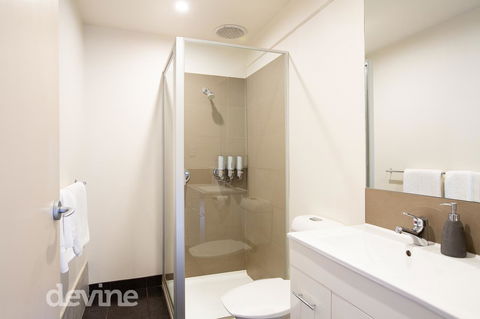 Devine Stays - Hayloft On ELizabeth - Accommodation in Brisbane 5
