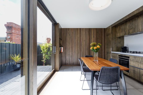 Blue Magnolia - Accommodation in Brisbane 7