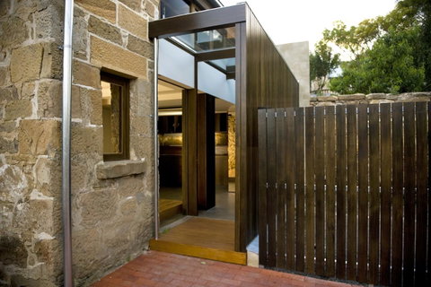 Stone Flower - Accommodation in Brisbane 0