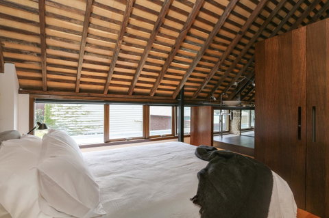 Stone Flower - Accommodation in Brisbane 13
