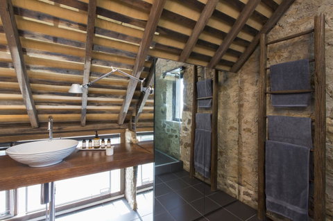 Stone Flower - Accommodation in Brisbane 14