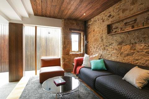 Stone Flower - Accommodation in Brisbane 7