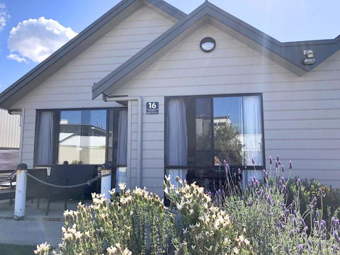 Apollo Bay Waterfront Motor Inn - Accommodation in Brisbane 20