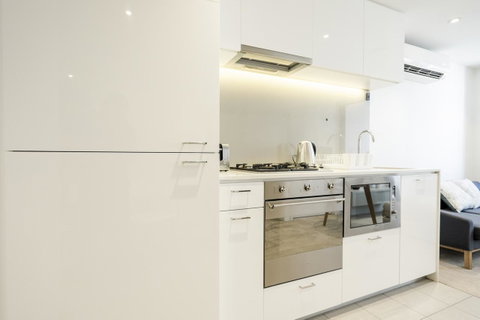 Mono Apartments On Franklin Street - Accommodation in Brisbane 13