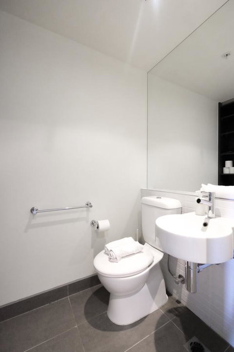 Mono Apartments On Franklin Street - Accommodation in Brisbane 11