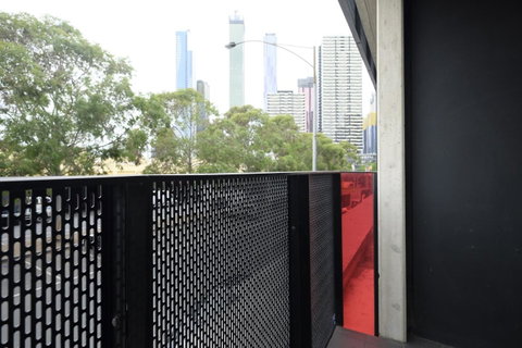 Mono Apartments On Franklin Street - Accommodation in Brisbane 4