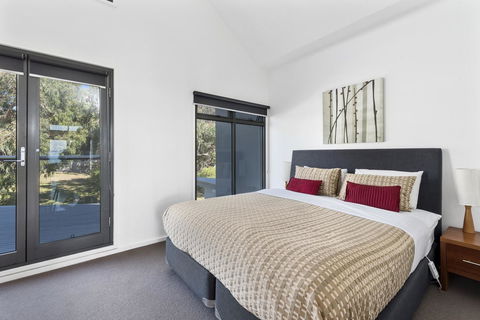 Apollo Bay Cottages - Accommodation in Brisbane 9