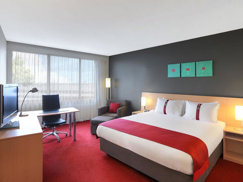 Holiday Inn Melbourne Airport, An IHG Hotel - Accommodation in Brisbane 1