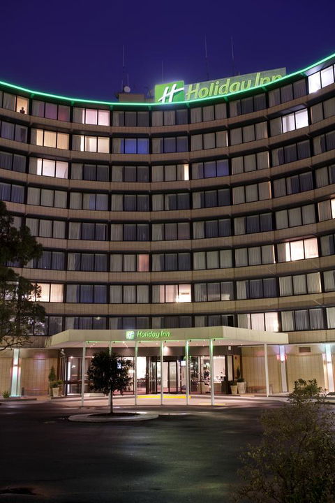Holiday Inn Melbourne Airport, An IHG Hotel - Accommodation in Brisbane 12
