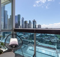 La Maison - Great View Free Parking Pool Gym Perfectly located 2BR apartment - Accommodation in Brisbane