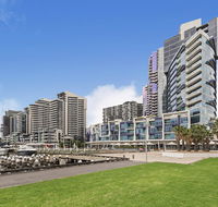 Docklands Private Collection - New Quay - Accommodation in Brisbane