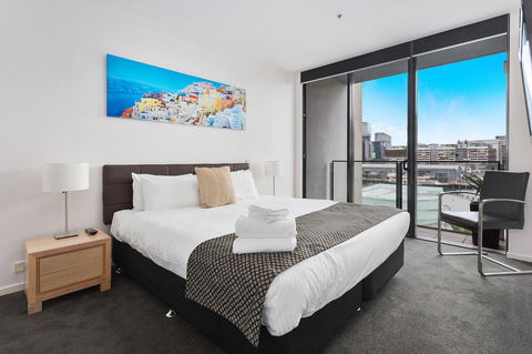 Docklands Private Collection - NEWQUAY - Accommodation in Brisbane 8