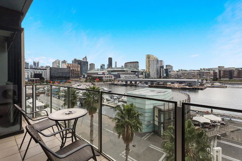 Docklands Private Collection - NEWQUAY - Accommodation in Brisbane 6