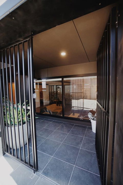 THE WAREHOUSE APARTMENTS - Accommodation in Brisbane 4