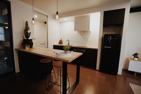 THE WAREHOUSE APARTMENTS - Accommodation in Brisbane 8