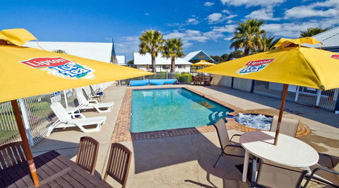 Torquay Tropicana Motel - Accommodation in Brisbane 1