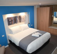 Tropicana Motor Inn - Accommodation in Brisbane
