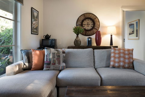 East Street Daylesford - Accommodation in Brisbane 26