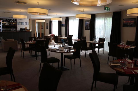 Bairnsdale International - Accommodation in Brisbane 16