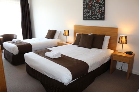 Bairnsdale International - Accommodation in Brisbane 12