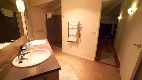 Limosa Rise - Accommodation in Brisbane 4