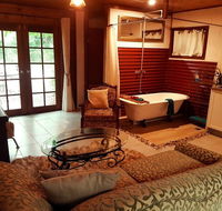 The Cabin - Accommodation in Brisbane