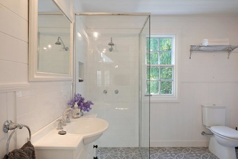 The Cottage - Accommodation in Brisbane 0