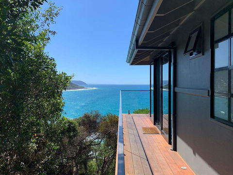 THE DECK HOUSE - A WYE RIVER ICON - Accommodation in Brisbane 3