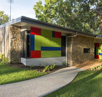 The Feathered Nest - Luxury Wildlife Retreat - Accommodation in Brisbane