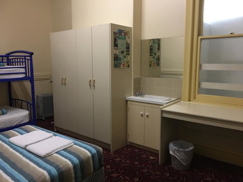 The Formby Hotel - Accommodation in Brisbane 1