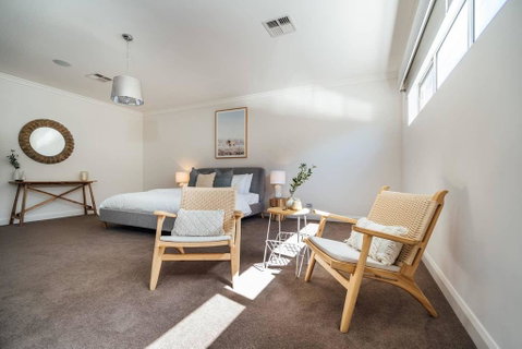 The Grand Oasis - Pool - Wifi - Mins From Beach - Accommodation in Brisbane 2