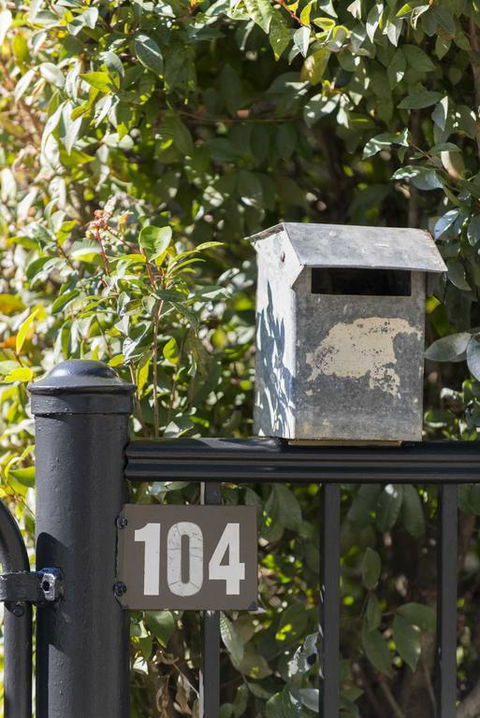 The Grey House - Accommodation in Brisbane 3